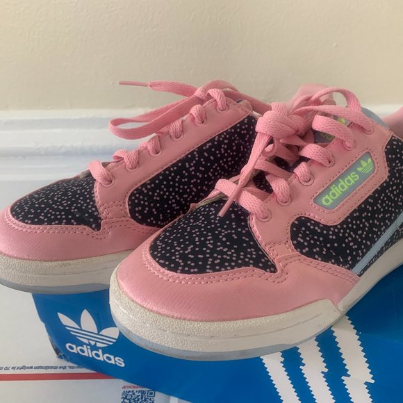 Adidas shoes with box - Picture 2 of 7